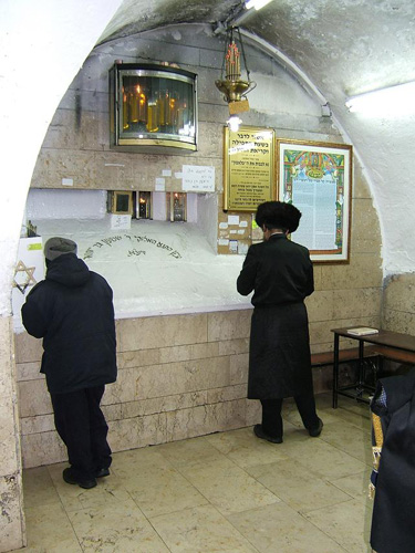 Lag b'Omer at Rebbe Shimon Bar Yochai Real jewish footage